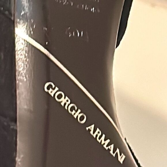 Giorgio Armani Women's 40.5 Black Suede Ankle Strap Cutout Pump Heels Evening - Picture 4 of 13